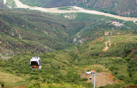The Chicamocha Park's cable car system