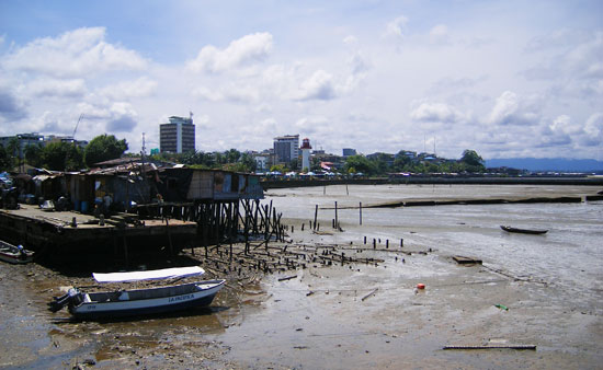 Buenaventura waterfront at low tide