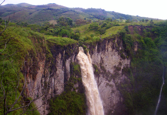 Salto de Bordones near San Agustin
